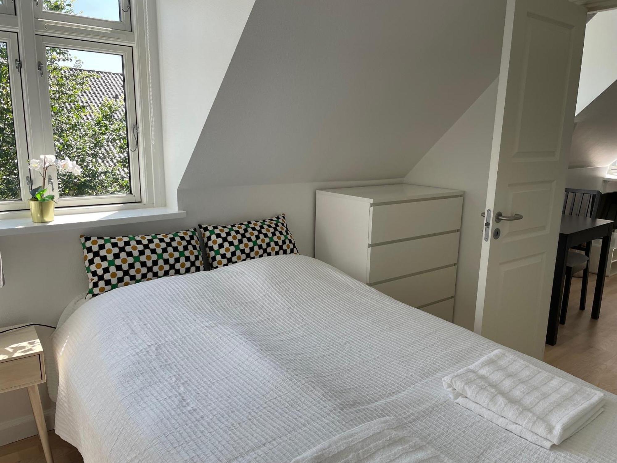 קופנהגן Cozy Apartment With Prime Location In Osterbro מראה חיצוני תמונה
